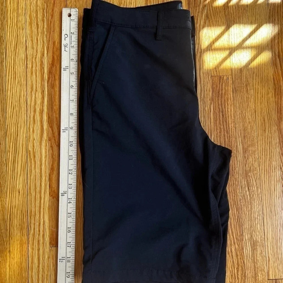 Hurley shorts made with Nike DryFit - Picture 3 of 4